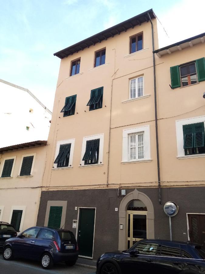 Piccione Marittimo Appartamento Vicinanze Mare Livorno Buitenkant foto