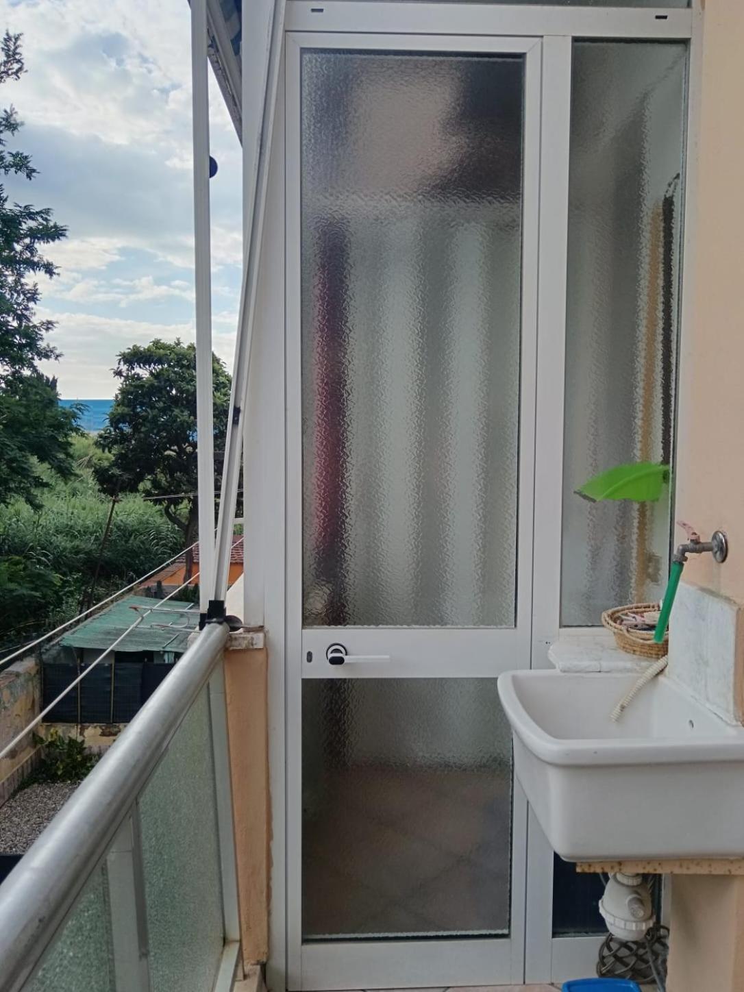 Piccione Marittimo Appartamento Vicinanze Mare Livorno Buitenkant foto